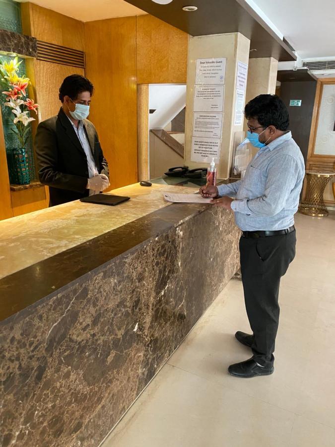 南方酒店 德里 外观 照片